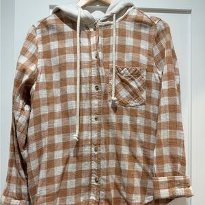 Time and Tru Tan/White Checkered lightweight Button Down Hooded Shirt/Shacket